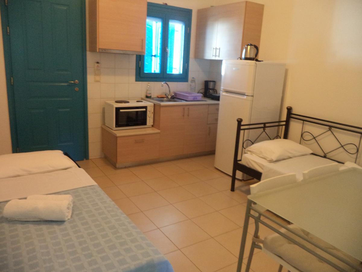 Taxiarchis Studios Agios Georgios  Exteriér fotografie